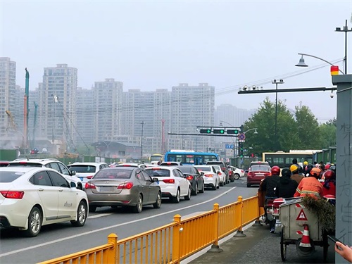 湘湖隧道，堵你沒商量？