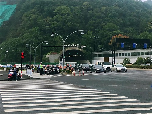 湘湖隧道，堵你沒商量？